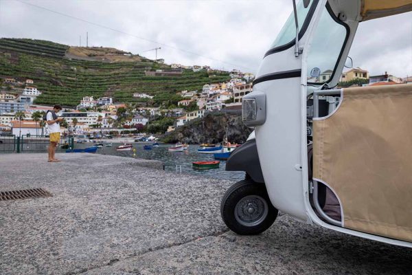 tuk-tuk-madeira-island-camara-de-lobos-10