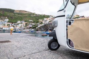 tuk-tuk-madeira-island-camara-de-lobos-12