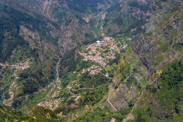 tuk-tuk-madeira-island-nuns-valley-002