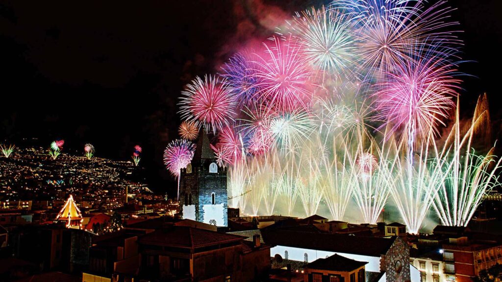 Madeira-Island-Fireworks-tuktuk-madeira